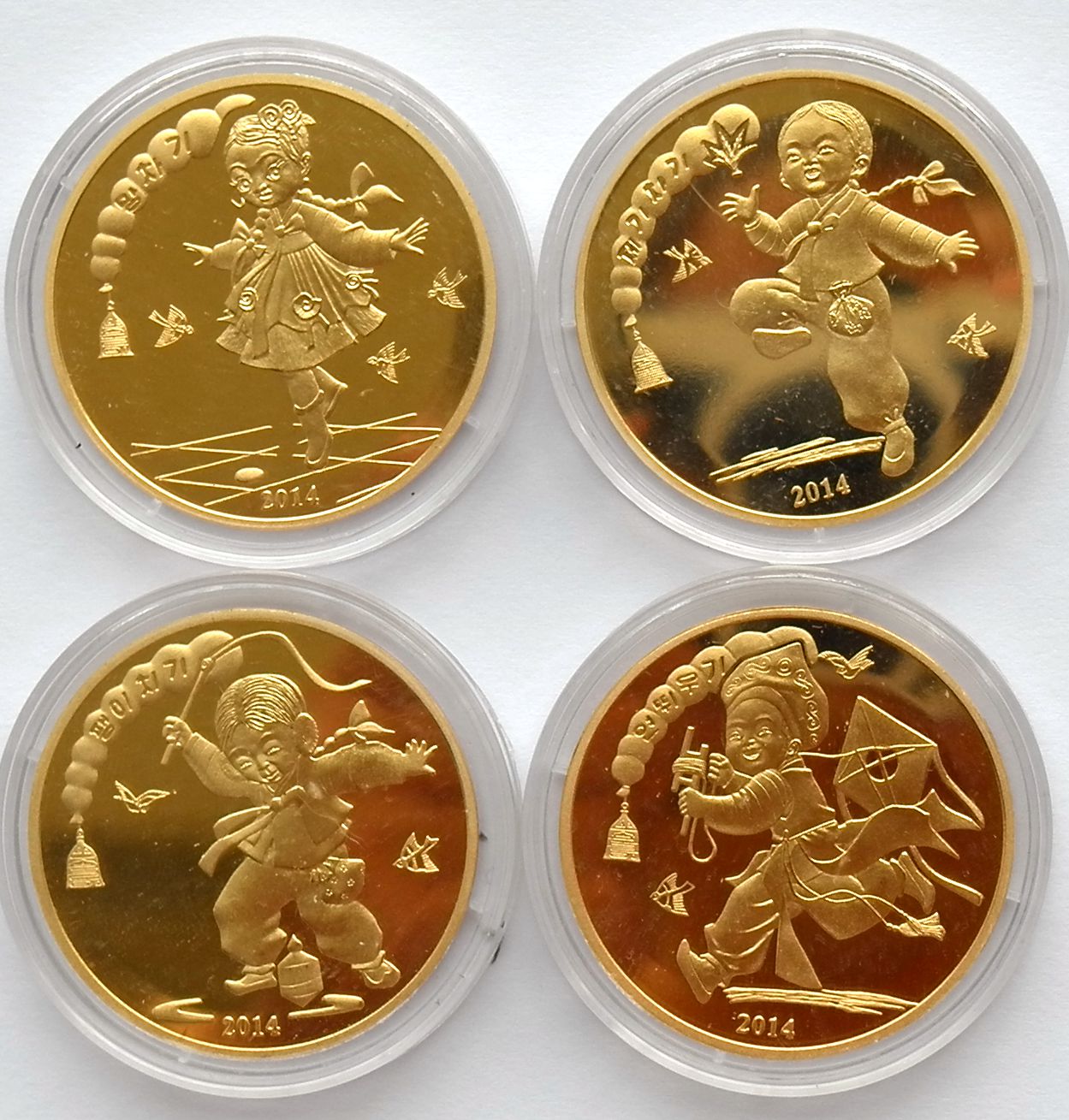 L3155, Korea Children Play 4 Pcs Commemorative Coins, 2014