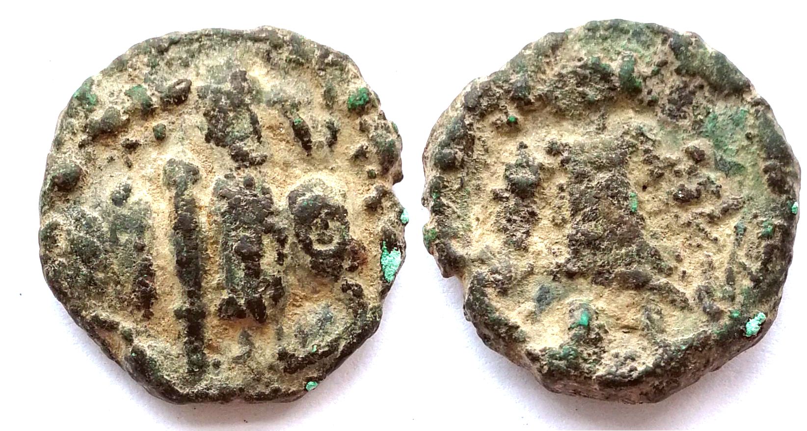 XJ3116, Ancient Kushan Coin, AD 100--400, Medium-Size 6 grams