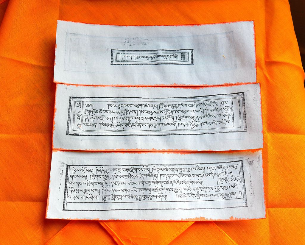 XZ804, Tibet Traditional Bible--Gelug Lucky Wish (Qijimingsai), Traditional Print